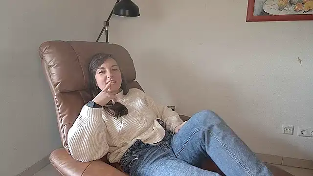 Snapshot of stunning_Rosi chatting on 01.24.25 stunning Rosi online show from 01.24.25