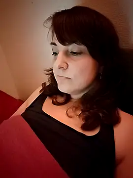 Snapshot of stunning_Rosi chatting on 03.12.25 stunning Rosi online show from 03.12.25