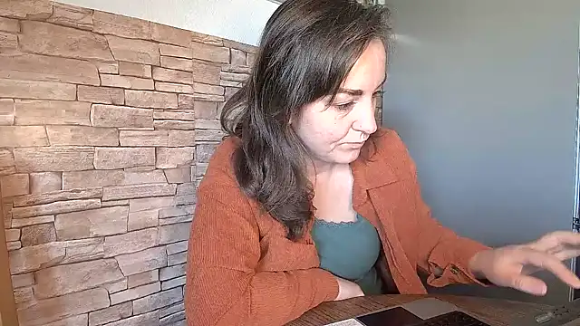 Snapshot of stunning_Rosi chatting on 03.19.25 stunning Rosi online show from 03.19.25