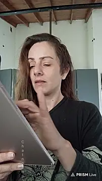 Snapshot of jessiburningheels chatting on 03.11.25 jessiburningheels online show from 03.11.25