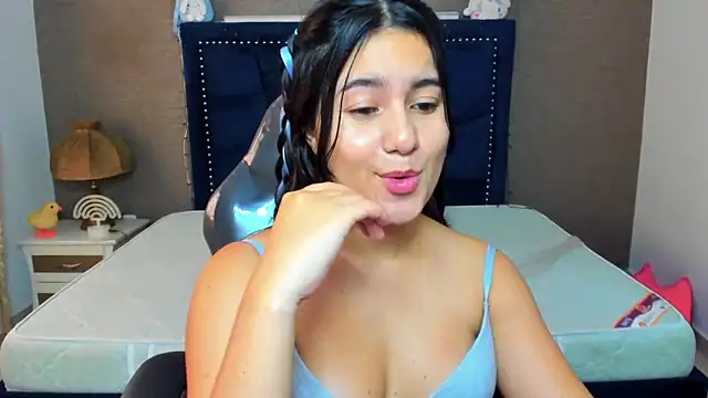 MaiteFlores online show from 05.05.26