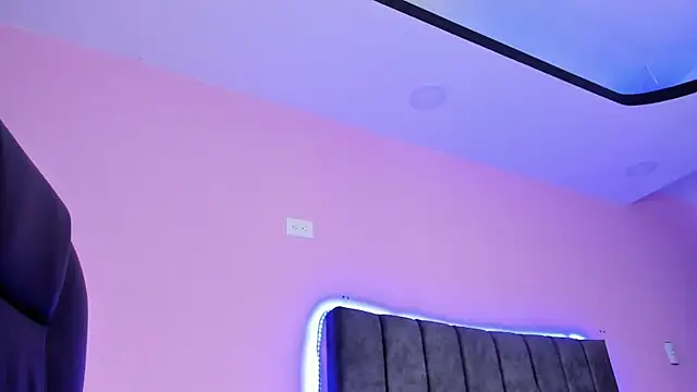 AbbySmiitth  online show from 02.13.25