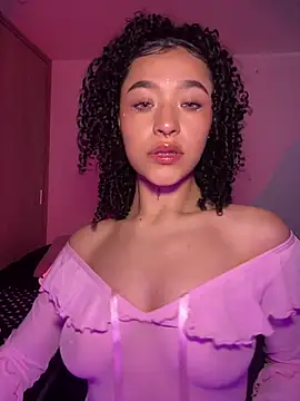 Crystal Dluna online show from 11.28.25