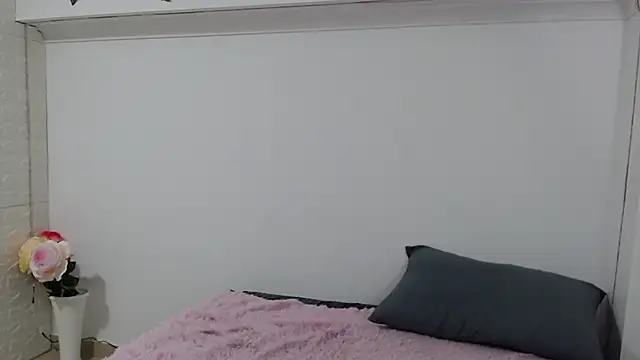 Snapshot of Vanse_lust chatting on 01.20.25 Vanse lust online show from 01.20.25