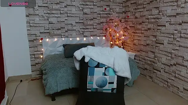 Snapshot of Vanse_lust chatting on 02.25.25 Vanse lust online show from 02.25.25