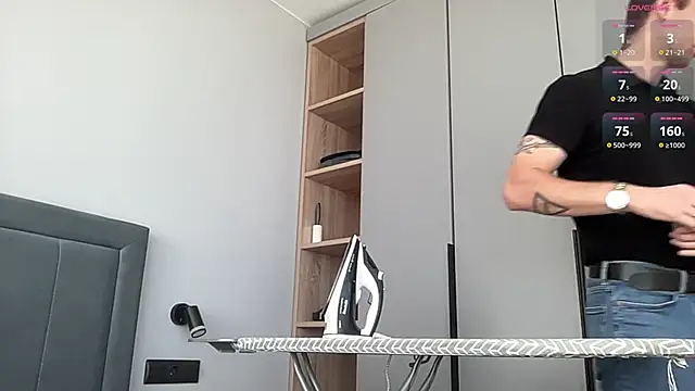 cute mark online show from 09.28.25