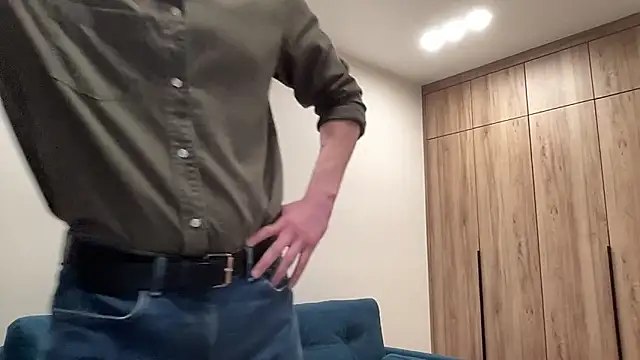 cute mark online show from 04.21.26