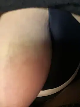 Snapshot of adry_moon666 chatting on 01.03.25 adry moon666 online show from 01.03.25