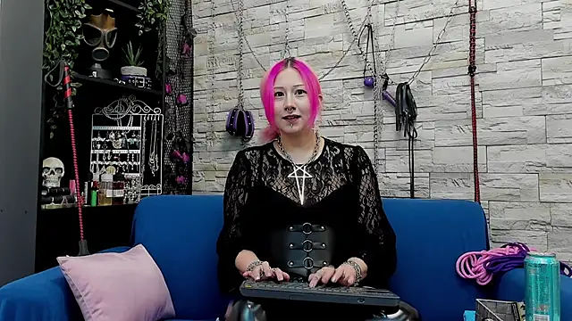 CruelMistress online show from 12.20.24