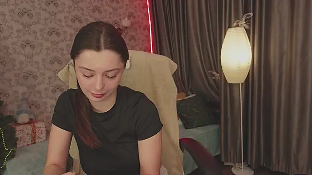 DinaCandy online show from 12.26.24