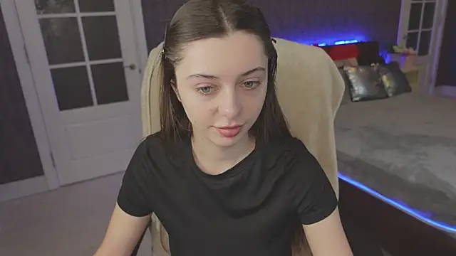 DinaCandy online show from 02.13.25