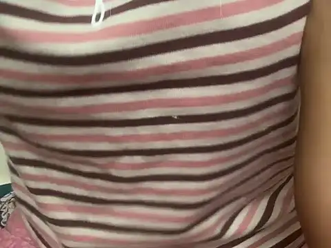 Snapshot of _FluffyHxney_ chatting on 12.04.24  FluffyHxney  online show from 12.04.24