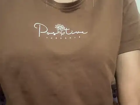 Snapshot of _FluffyHxney_ chatting on 03.06.25  FluffyHxney  online show from 03.06.25