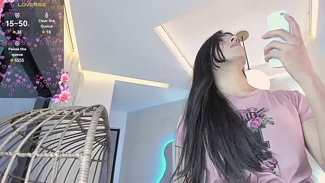 Snapshot of Venusflame__ chatting on 02.13.25 Venusflame online show from 02.13.25