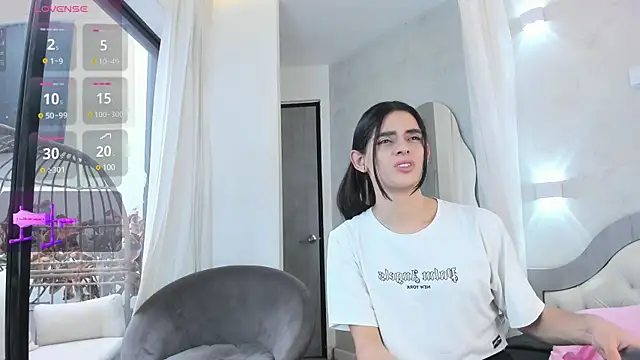 Snapshot of Venusflame__ chatting on 02.27.25 Venusflame online show from 02.27.25