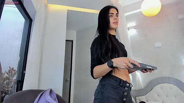 Snapshot of Venusflame__ chatting on 09.15.25 Venusflame online show from 09.15.25