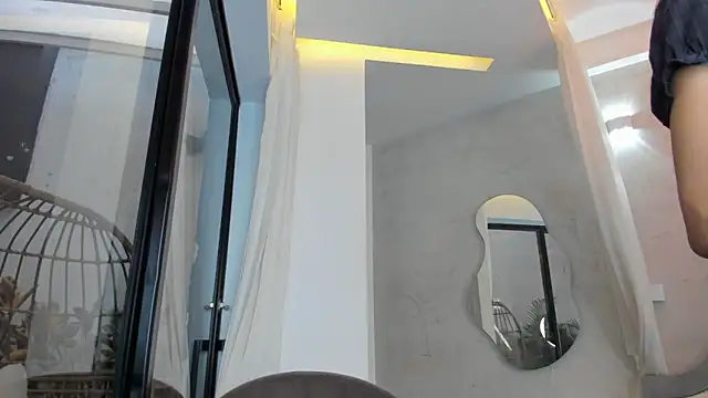 Snapshot of Venusflame__ chatting on 11.19.25 Venusflame online show from 11.19.25