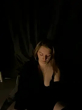 Stoner BarbieXX online show from 06.11.26
