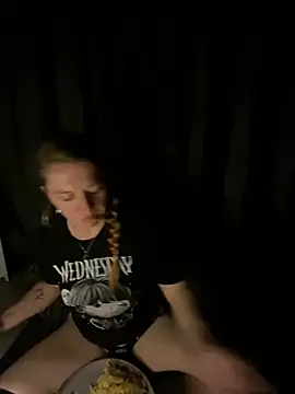 Stoner BarbieXX online show from 08.05.26
