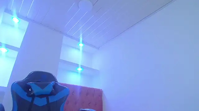 Snapshot of zoe_connor19 chatting on 03.09.25 zoe connor19 online show from 03.09.25