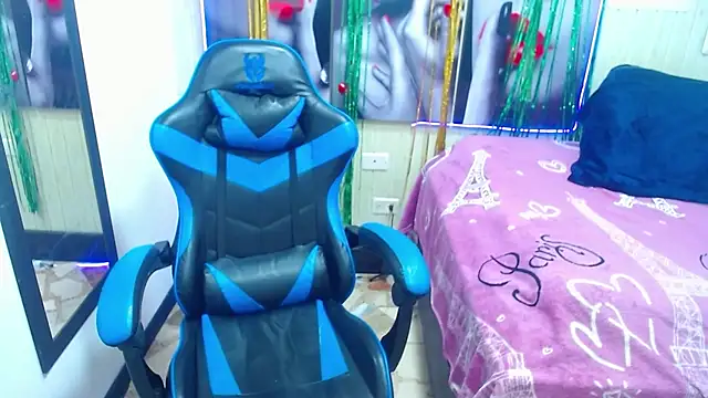 Snapshot of zoe_connor19 chatting on 03.23.25 zoe connor19 online show from 03.23.25