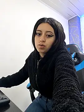 Snapshot of zoe_connor19 chatting on 09.28.25 zoe connor19 online show from 09.28.25