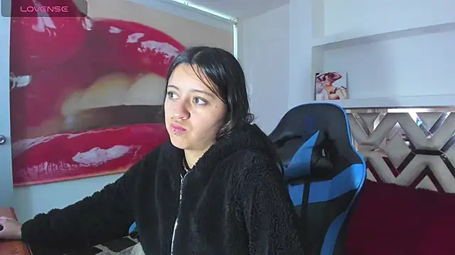 Snapshot of zoe_connor19 chatting on 10.10.25 zoe connor19 online show from 10.10.25