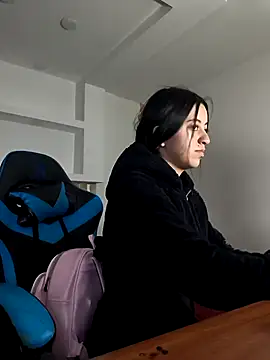 Snapshot of zoe_connor19 chatting on 10.11.25 zoe connor19 online show from 10.11.25