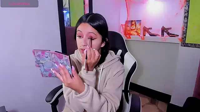 Snapshot of zoe_connor19 chatting on 11.06.25 zoe connor19 online show from 11.06.25