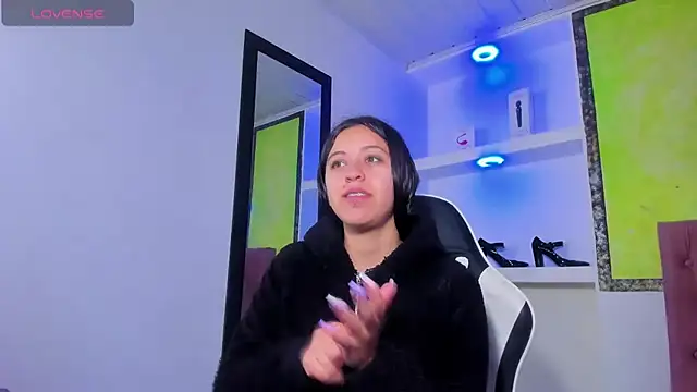 Snapshot of zoe_connor19 chatting on 11.08.25 zoe connor19 online show from 11.08.25