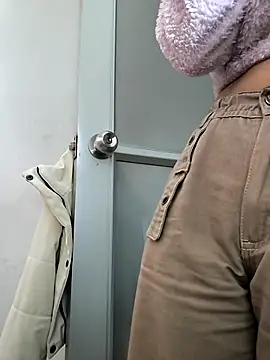 Snapshot of zoe_connor19 chatting on 11.19.25 zoe connor19 online show from 11.19.25