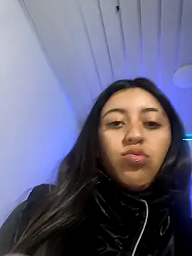 Snapshot of zoe_connor19 chatting on 11.20.25 zoe connor19 online show from 11.20.25