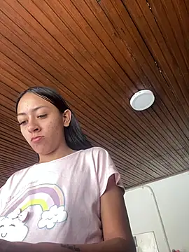 Snapshot of Little_aphrodite chatting on 02.14.26 Little aphrodite online show from 02.14.26