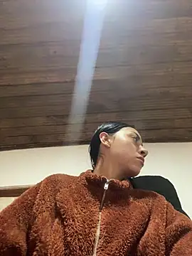 Snapshot of Little_aphrodite chatting on 02.17.26 Little aphrodite online show from 02.17.26