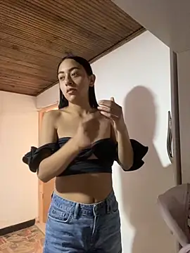 Snapshot of Little_aphrodite chatting on 02.28.26 Little aphrodite online show from 02.28.26