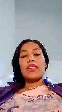 Snapshot of chloewildd_ chatting on 12.12.24 chloewildd  online show from 12.12.24