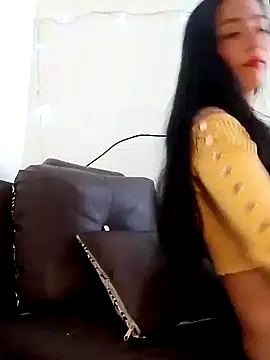 Snapshot of chloewildd_ chatting on 12.28.24 chloewildd  online show from 12.28.24