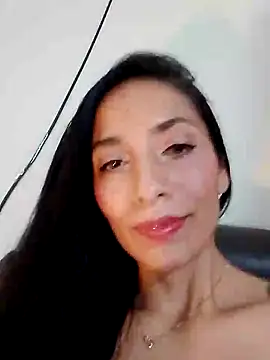 Snapshot of chloewildd_ chatting on 12.29.24 chloewildd  online show from 12.29.24