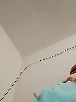 Snapshot of chloewildd_ chatting on 01.04.25 chloewildd  online show from 01.04.25