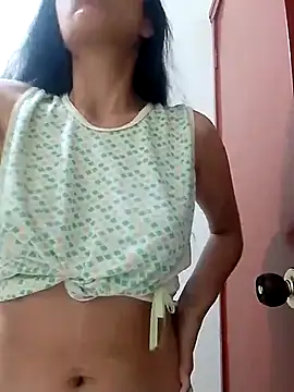 Snapshot of chloewildd_ chatting on 02.09.25 chloewildd  online show from 02.09.25