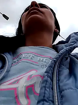 Snapshot of chloewildd_ chatting on 03.20.25 chloewildd  online show from 03.20.25