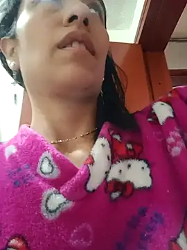 Snapshot of chloewildd_ chatting on 09.21.25 chloewildd  online show from 09.21.25