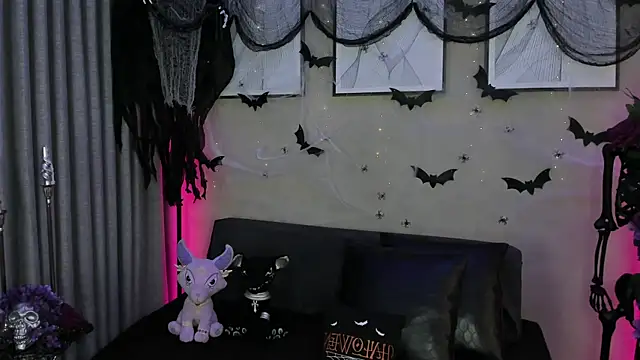 Morgan Hilll  online show from 10.25.25