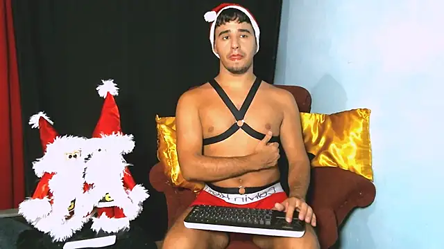 Snapshot of beautiful_james chatting on 12.02.24 beautiful james online show from 12.02.24