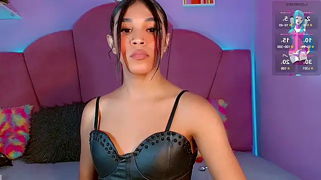 Snapshot of ValentinaMarinn chatting on 12.12.24 ValentinaMarinn online show from 12.12.24