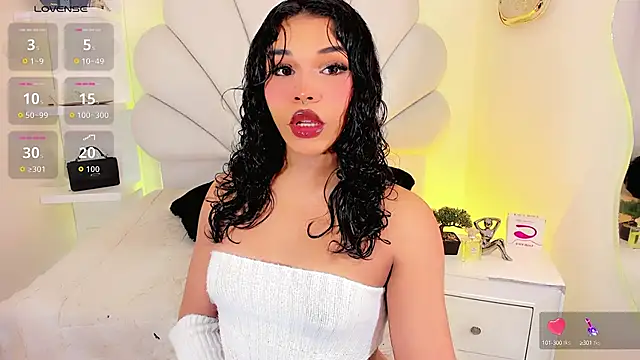 Snapshot of ValentinaMarinn chatting on 09.23.25 ValentinaMarinn online show from 09.23.25