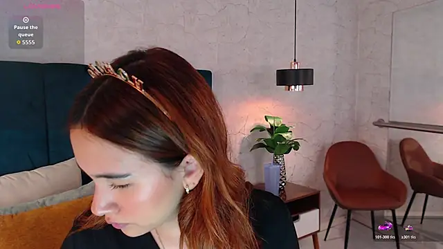 Snapshot of AdeleAndersonn chatting on 12.02.25 AdeleAndersonn online show from 12.02.25