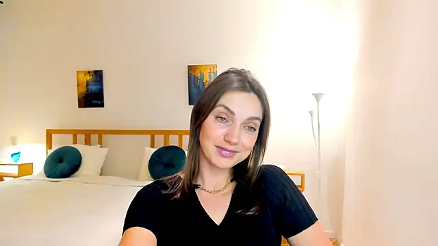 LovelyeeMia online show from 12.11.24