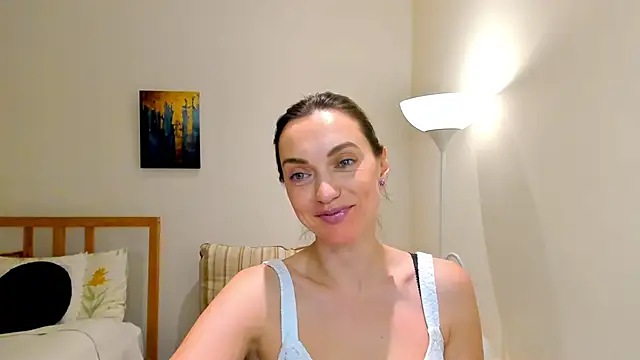 LovelyeeMia online show from 12.21.24