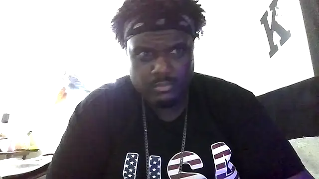 Snapshot of BigBossaNova69 chatting on 12.15.25 BigBossaNova69 online show from 12.15.25